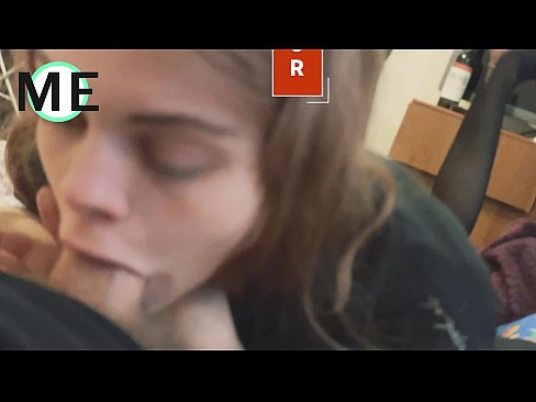 ❤️ Bo'g'iz bo'shlig'i, yirtilgan külotlu çoraplar va yirtilgan poshnalar bilan tanishish yoqimli ❤️  seks  uz.porno24-7.ru